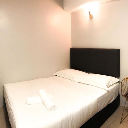Отель Hako Xpress Tmn Skudai Baru Экстерьер фото